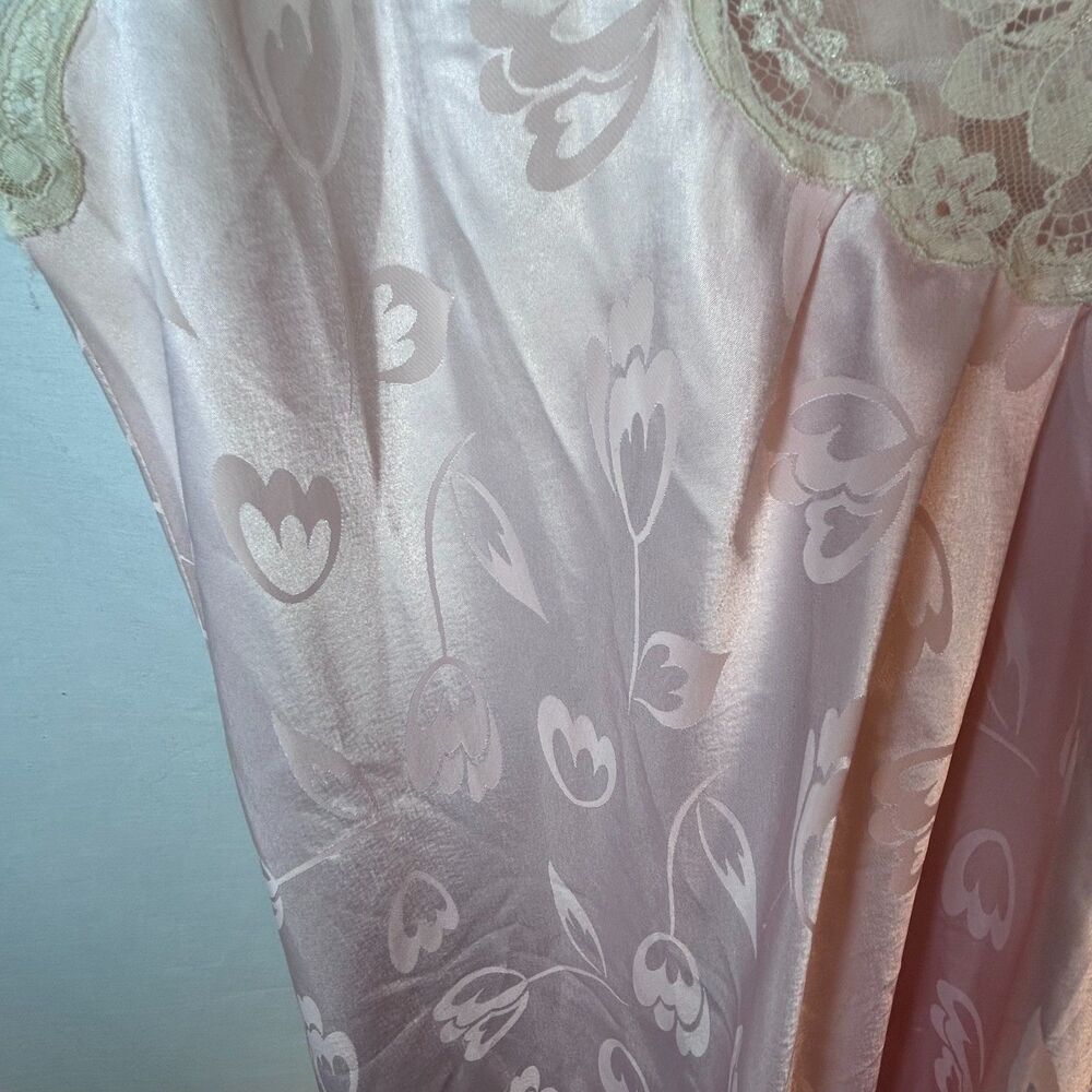 VTG Christian Dior Women's Pink Floral Jacquard Satin Lace Trim Nightgown Sz M - Picture 9 of 15